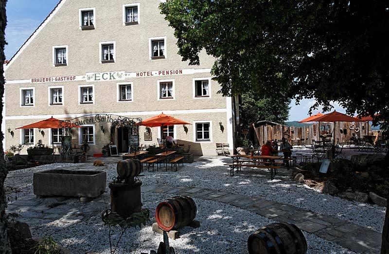 Brauerei-Gasthof Eck Bobrach Exterior photo